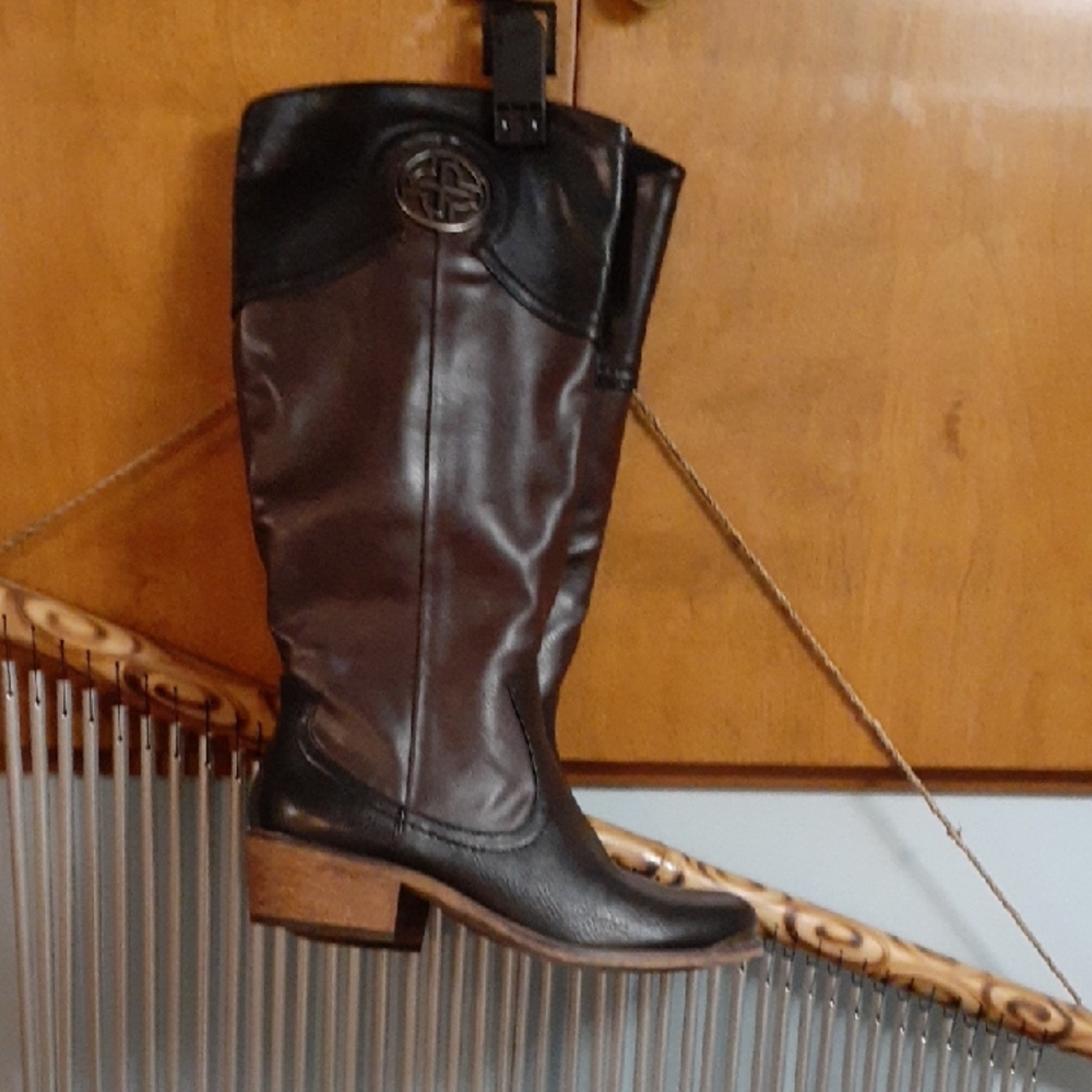 BareTraps Black and Brown knee high Boots brand new never worn! size 8 1/2
